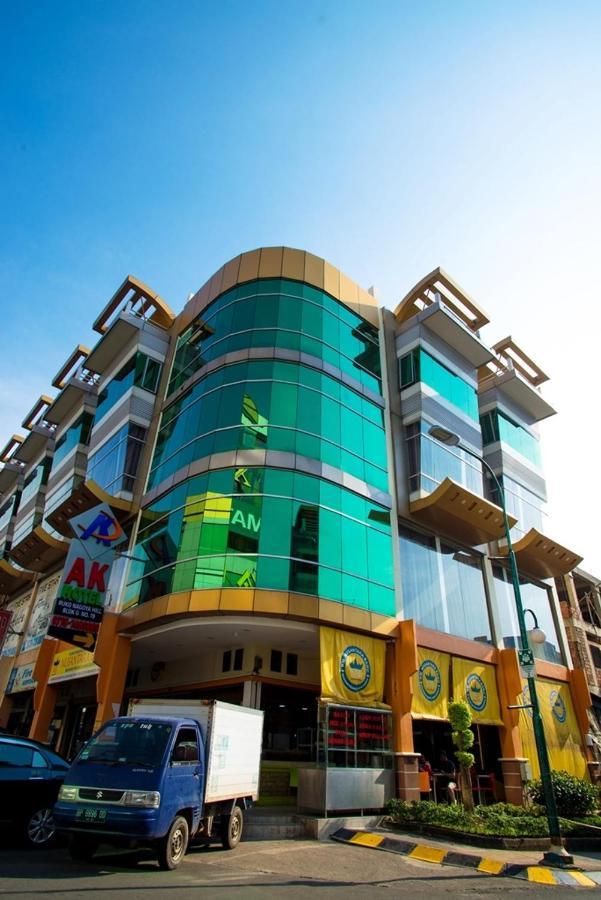Ak Hotel Nagoya Hill Batam Екстериор снимка