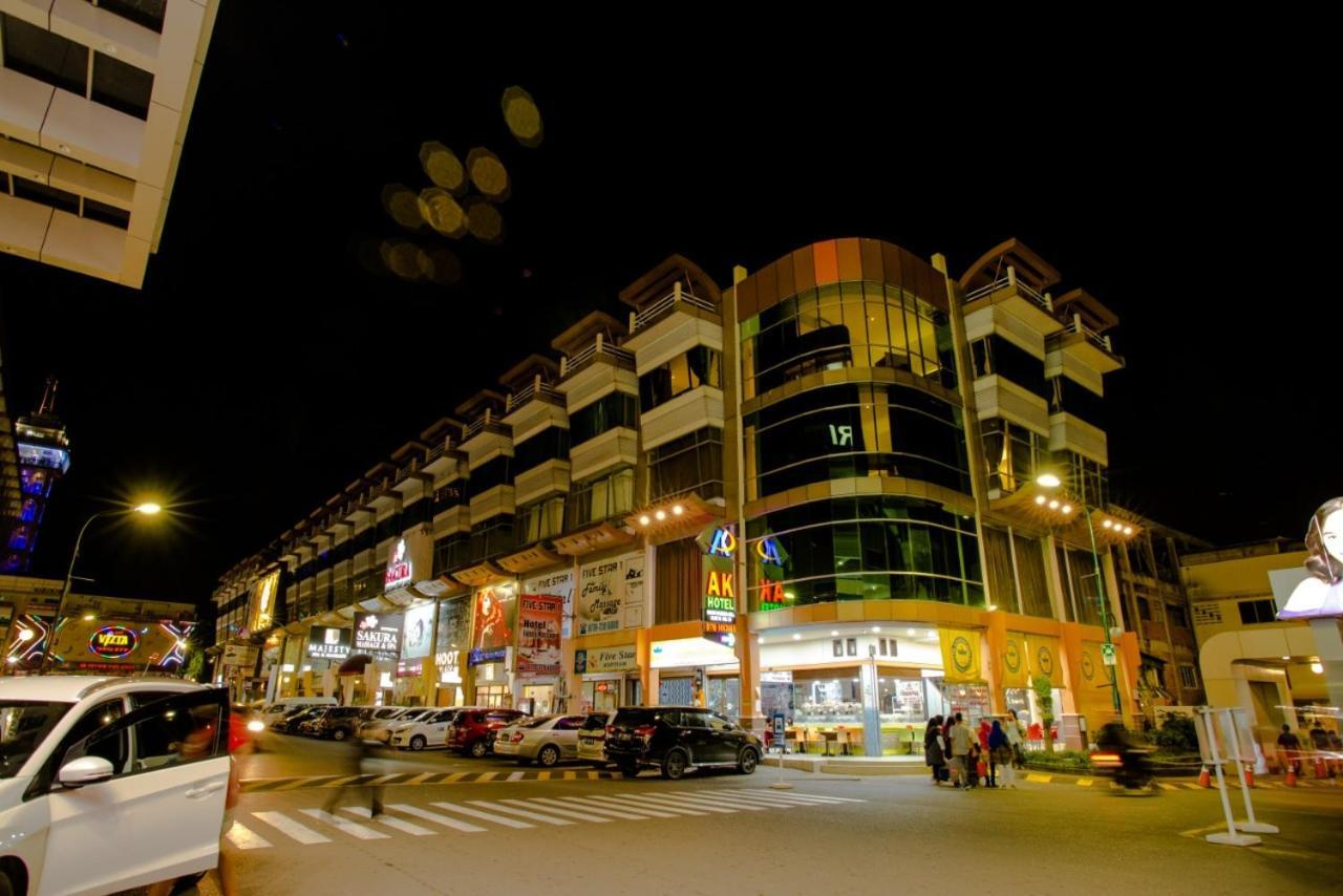 Ak Hotel Nagoya Hill Batam Екстериор снимка