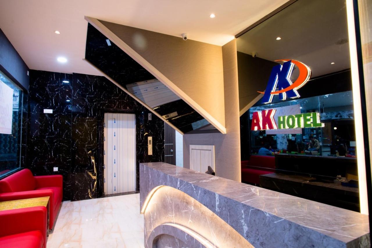 Ak Hotel Nagoya Hill Batam Екстериор снимка