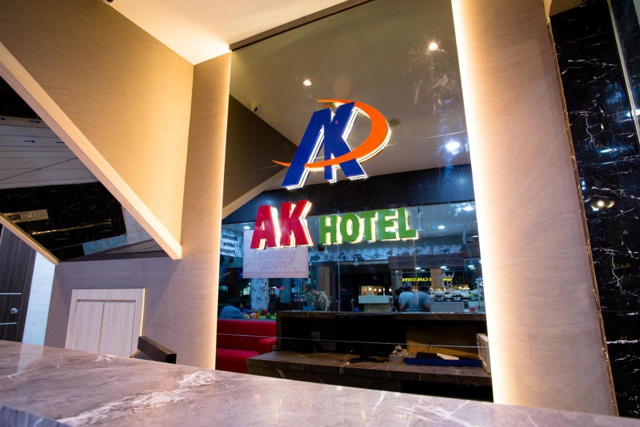 Ak Hotel Nagoya Hill Batam Екстериор снимка